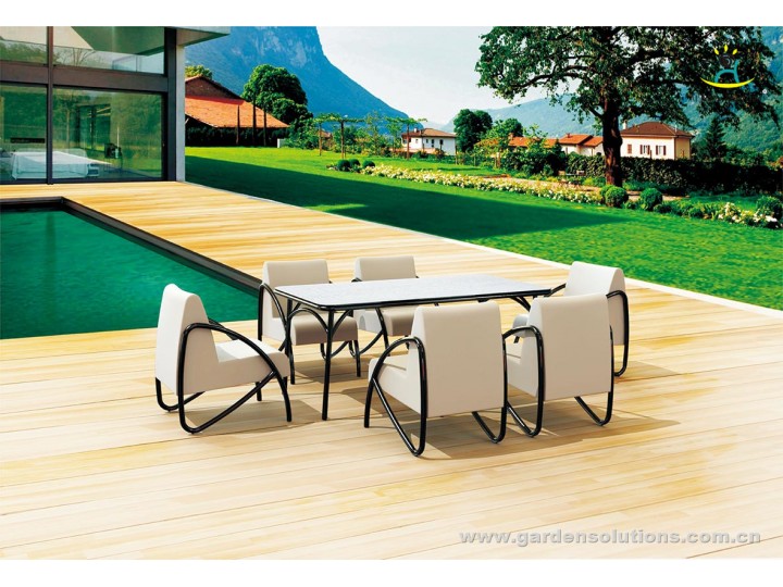 Bobo Dining Set