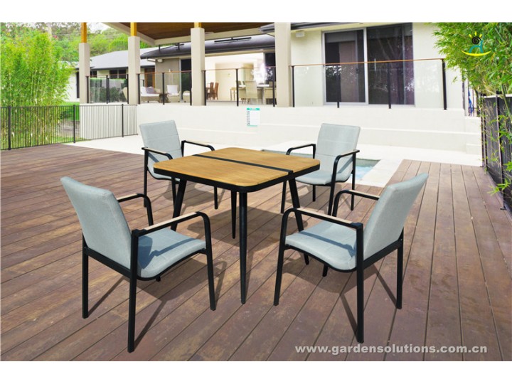 Pad Dining Set